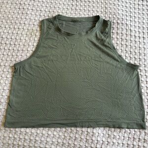 Lululemon tank